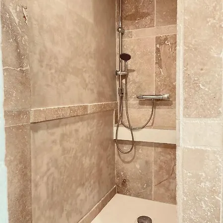 Lemodernlounge, Cosy Moderne Spacieux Prázdninový dům *